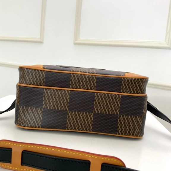 Cheap MESSENGER NANO LOUIS VUITTON AMAZONE 0710